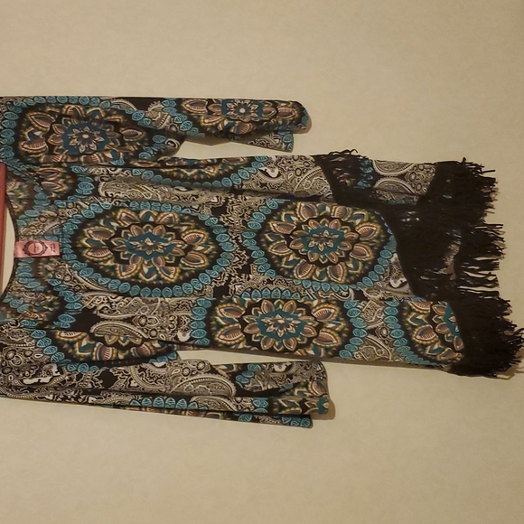 Cardigan - Picture 2 of 3